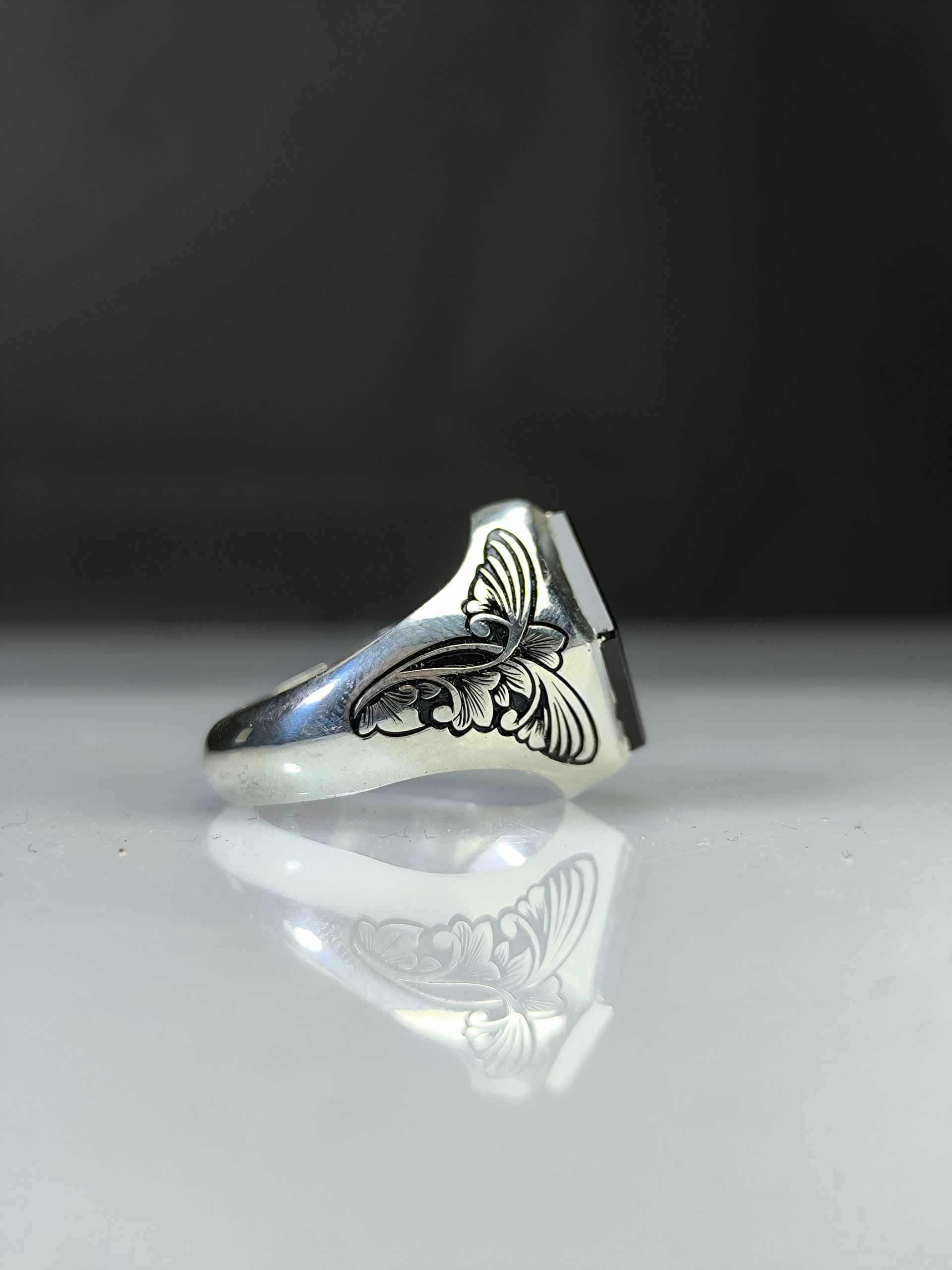 Black agate dot ring with the inscription of Ya Hussein (AS)