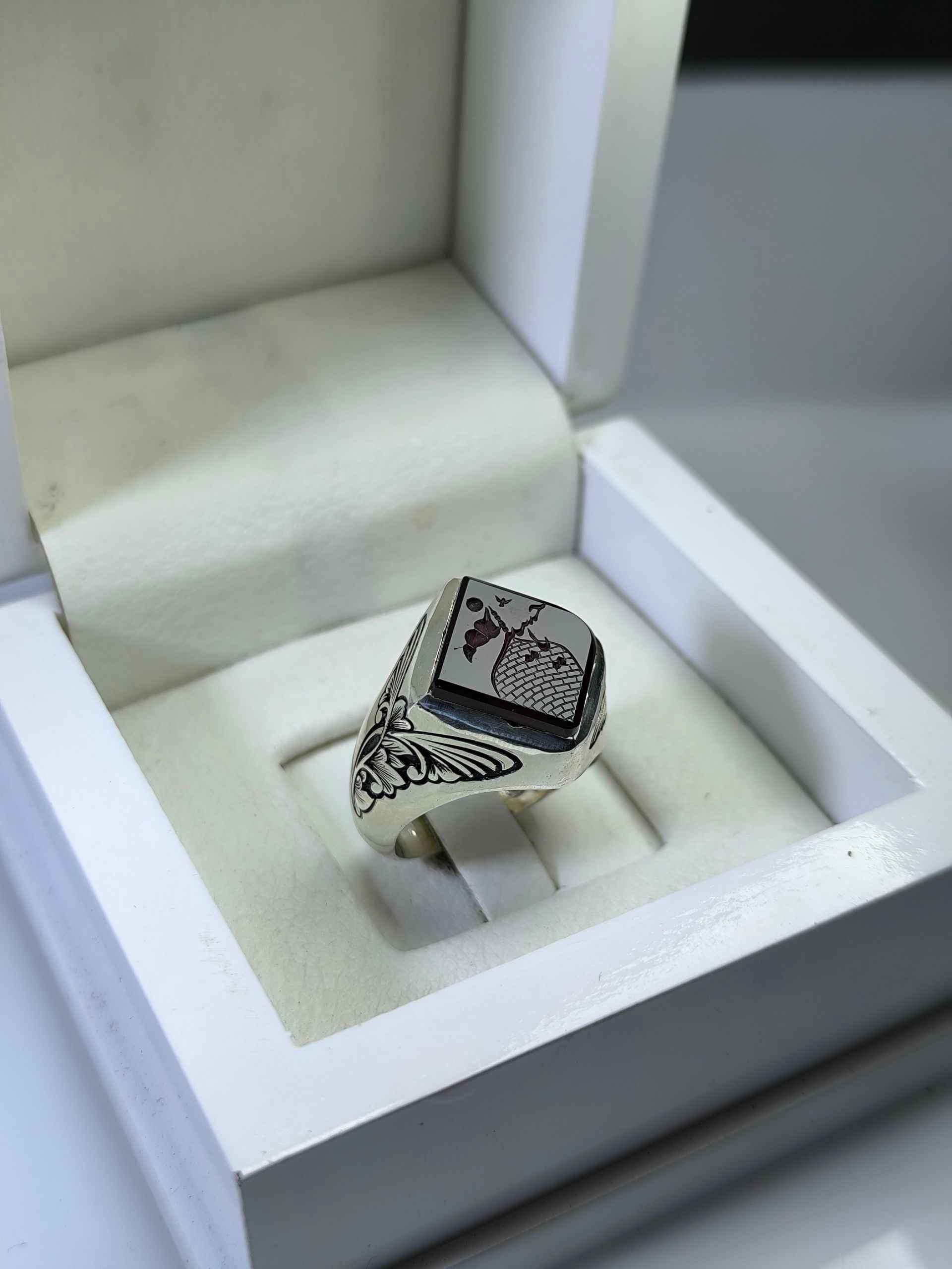Black agate dot ring with the inscription of Ya Hussein (AS)